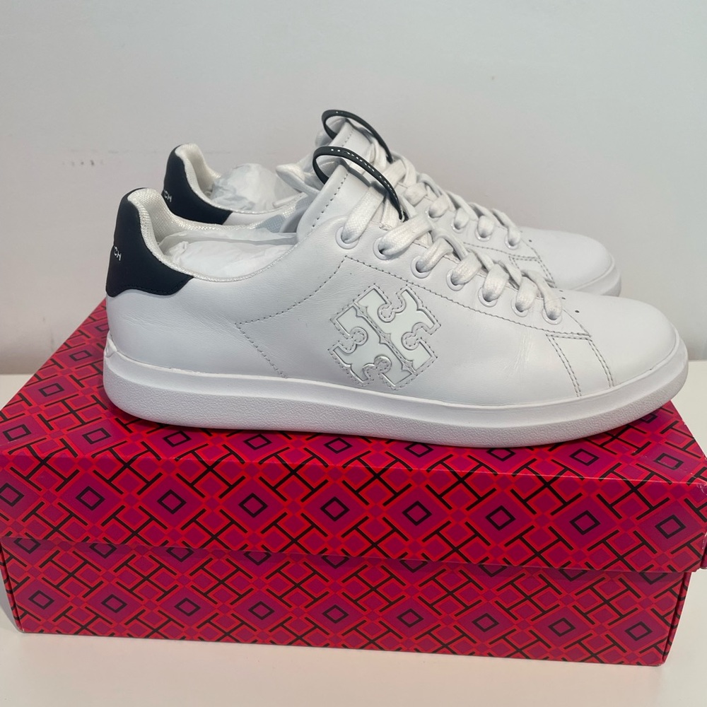 Tory Burch Double T Howell Court Leather size 7.5 sneakers